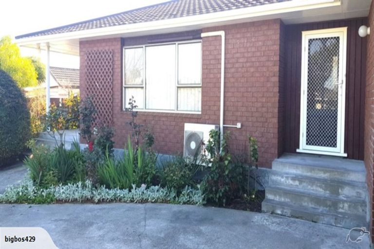 Photo of property in 17 Awanui Drive, Waikanae, 5036