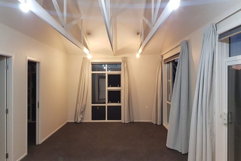 Photo of property in 146b Raroa Road, Aro Valley, Wellington, 6012