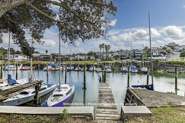 Photo of property in 41 Craig Road, Milford, Auckland, 0620