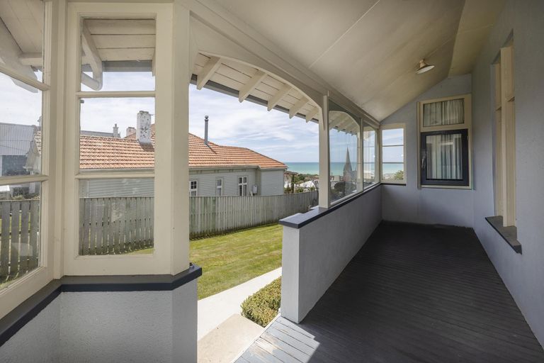 Photo of property in 9 Ure Street, South Hill, Oamaru, 9400