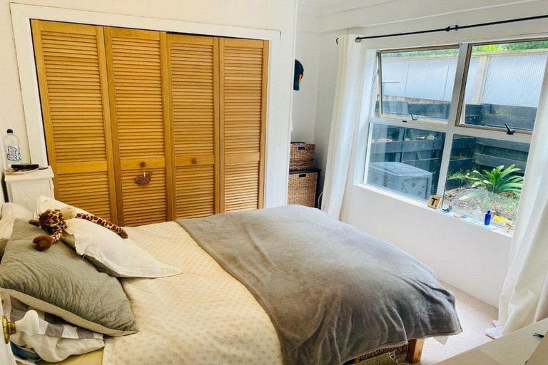 Photo of property in 1/70 Beresford Street, Bayswater, Auckland, 0622