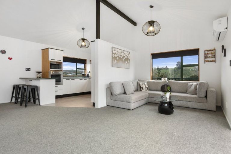 Photo of property in 17 Vanderbilt Place, Welcome Bay, Tauranga, 3112