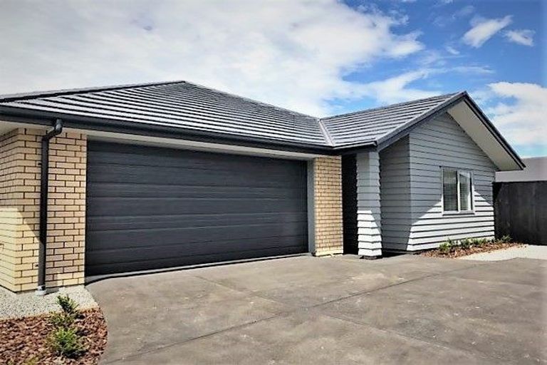 Photo of property in 40 Karere Avenue, Marshland, Christchurch, 8083