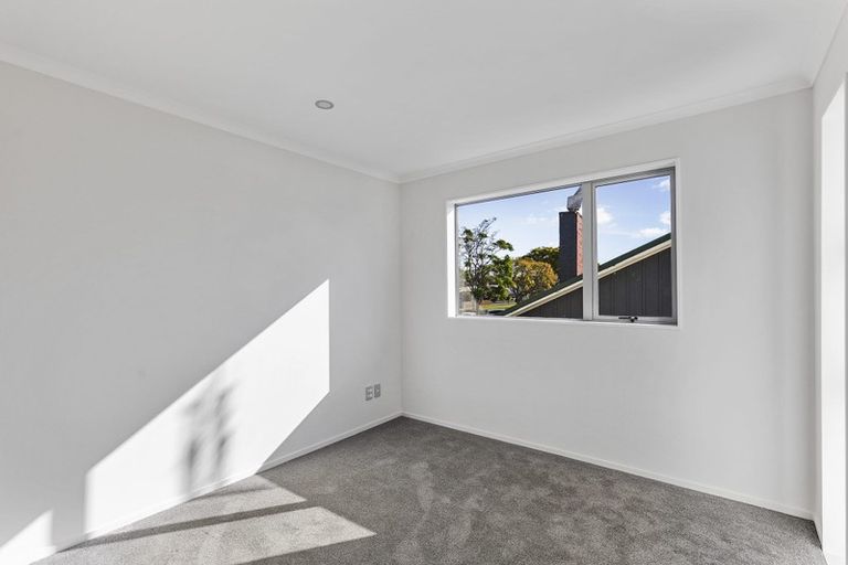 Photo of property in 58a Gloucester Road, Manurewa, Auckland, 2102