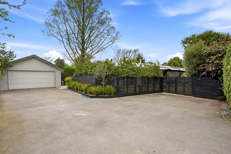 Photo of property in 9 Hadlow Place, Burnside, Christchurch, 8041