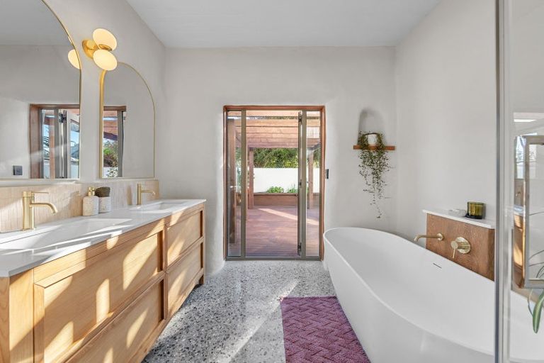Photo of property in 1153 Wanaka-luggate Highway, Luggate, Wanaka, 9382