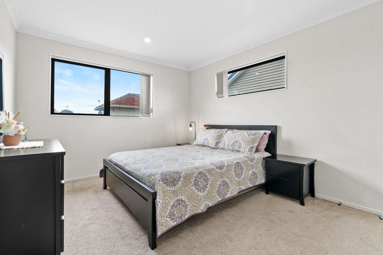 Photo of property in 24 Pah Road, Papatoetoe, Auckland, 2025