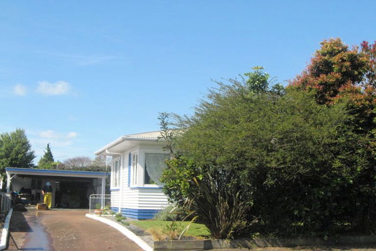 Photo of property in 32 Budleigh Street, Frankleigh Park, New Plymouth, 4310