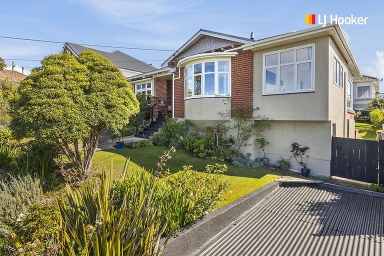 Photo of property in 62 Middleton Road, Kew, Dunedin, 9012