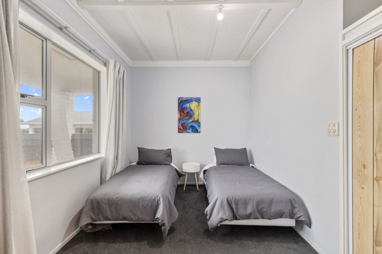 Photo of property in 27 Tukapa Street, Westown, New Plymouth, 4310