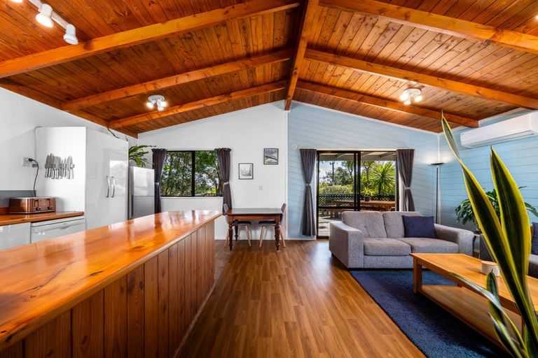 Photo of property in 7 Johnson Lane, Haruru, 0204