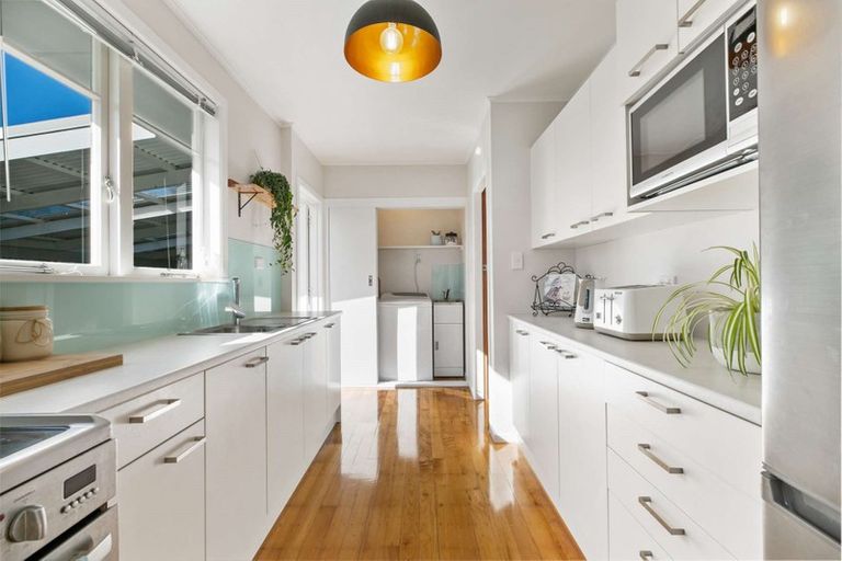 Photo of property in 45 Puriri Street, Helensville, 0800