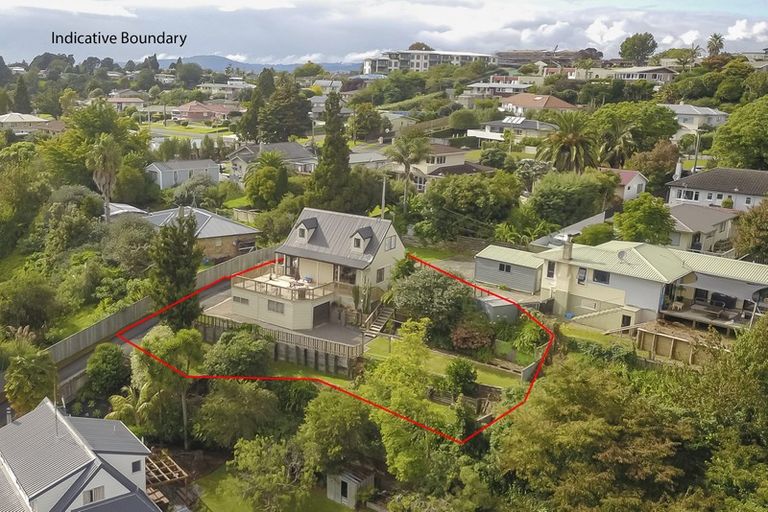 Photo of property in 2/2 Pukeko Lane, Brookfield, Tauranga, 3110