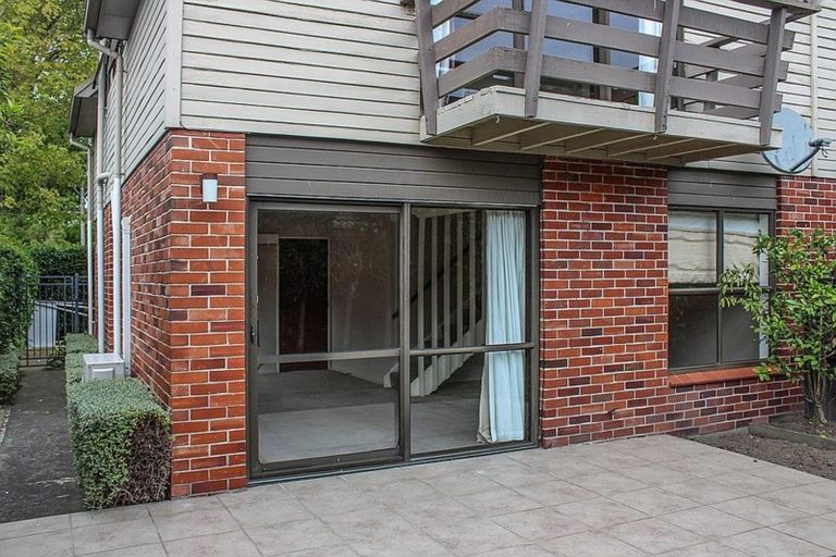 Photo of property in 2/23 Blair Avenue, Papanui, Christchurch, 8053