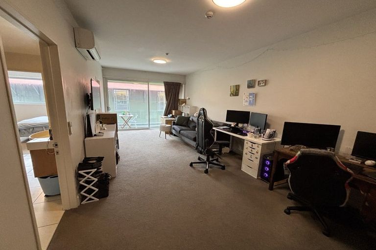 Photo of property in Galleria Apartments, 4/77 Tory Street, Te Aro, Wellington, 6011