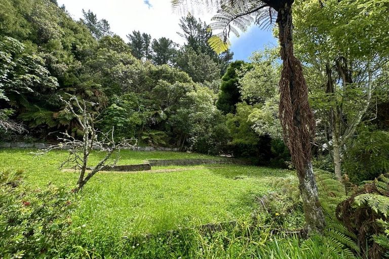 Photo of property in 480 Stokes Valley Road, Stokes Valley, Lower Hutt, 5019