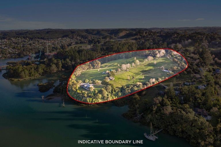 Photo of property in 80 Messenger Road, Stillwater, Silverdale, 0993