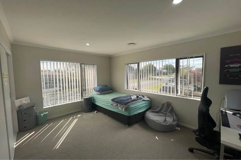 Photo of property in 14a Elliot Street, Howick, Auckland, 2014