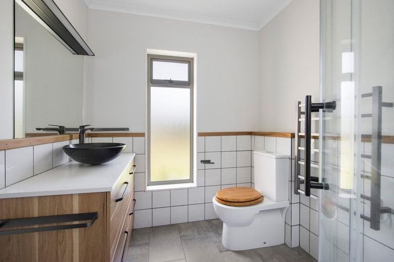 Photo of property in 10 Highfields Drive, Katikati, 3129