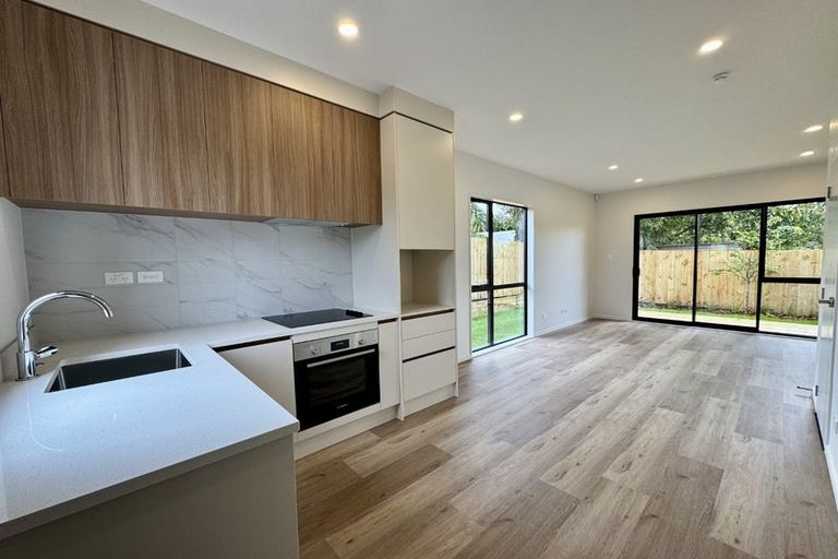 Photo of property in 11/35 Crawford Avenue, Mangere Bridge, Auckland, 2022