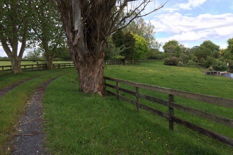 Photo of property in 3668 Cambridge Road, Leamington, Cambridge, 3495