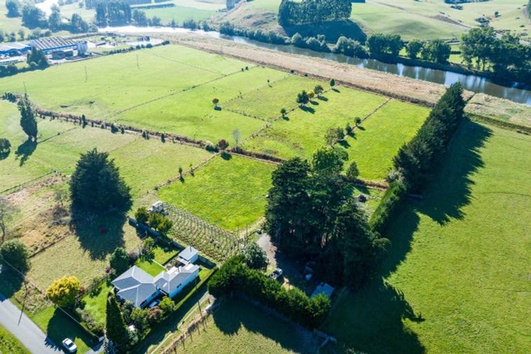 Photo of property in 22 Selbourne Street, Mataura, Gore, 9772