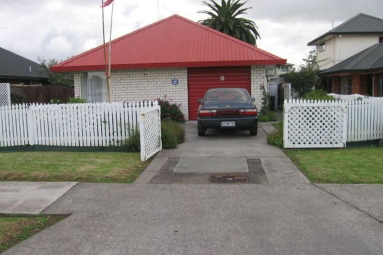 Photo of property in 14 Gadsby Road, Favona, Auckland, 2024