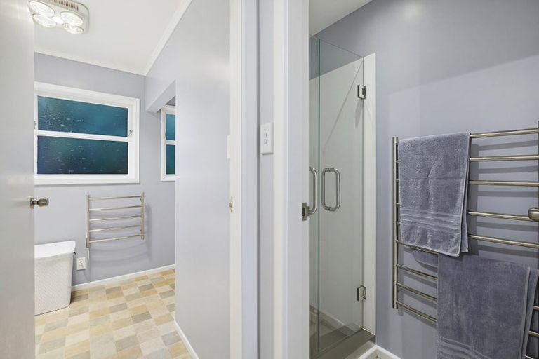 Photo of property in 108 Oriel Avenue, Tawa, Wellington, 5028