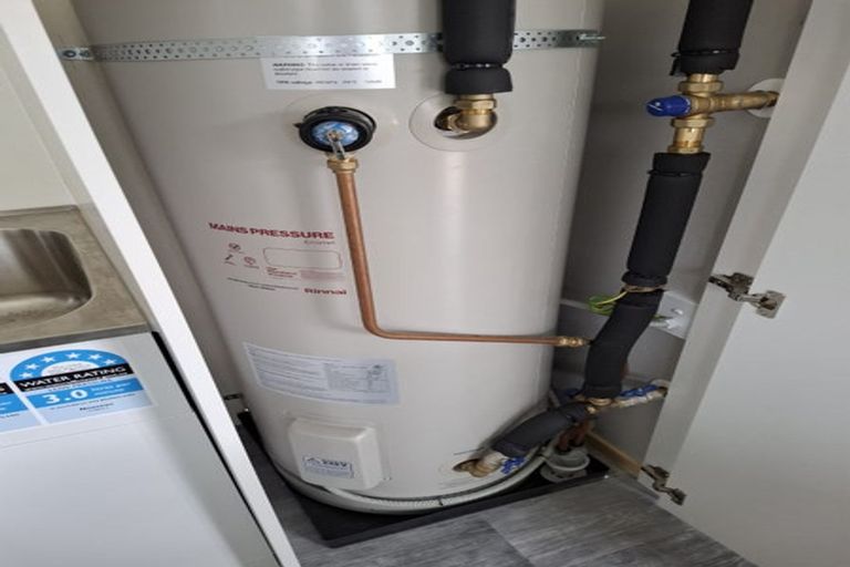 Photo of property in 7a Abel Tasman Avenue, Henderson, Auckland, 0610