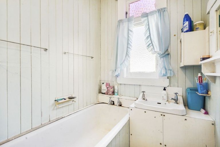 Photo of property in 61 Queens Avenue, Frankton, Hamilton, 3204