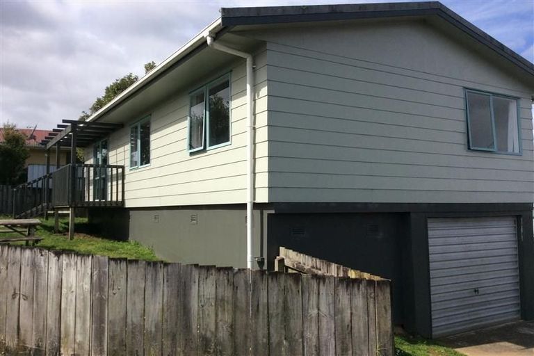 Photo of property in 2/35 Station Road, Te Kamo, Whangarei, 0112
