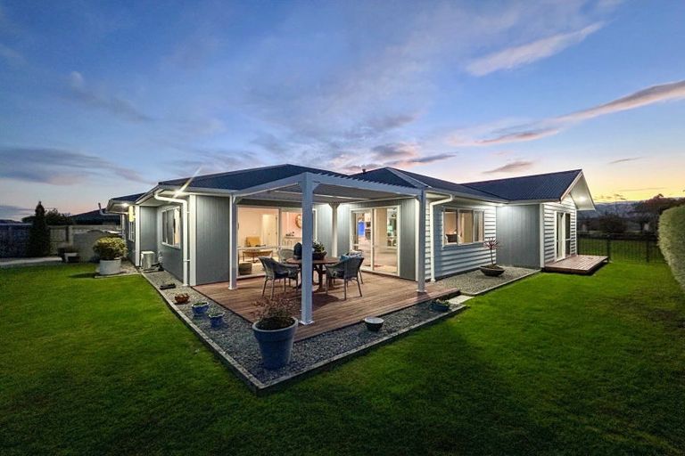 Photo of property in 7 Hartley Avenue, Carterton, 5713