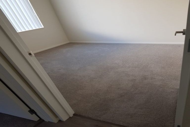 Photo of property in 17 Lime Hill Rise, Flat Bush, Auckland, 2019