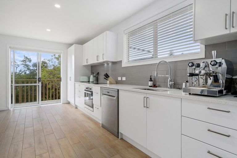 Photo of property in 57 Terra Nova Street, Glen Eden, Auckland, 0602