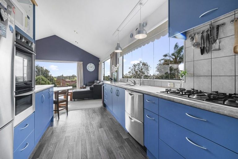 Photo of property in 39 Alec Craig Way, Gulf Harbour, Whangaparaoa, 0930