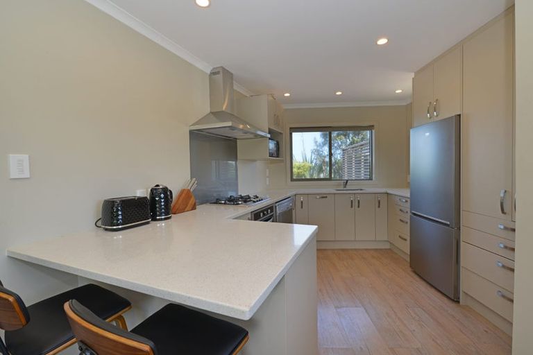 Photo of property in 63 Rosetta Road, Raumati South, Paraparaumu, 5032