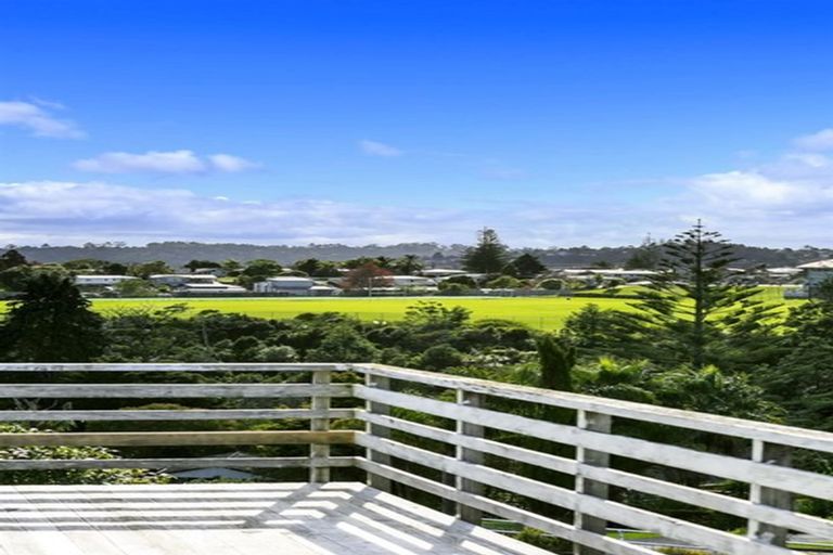 Photo of property in 62 Kia Ora Road, Beach Haven, Auckland, 0626