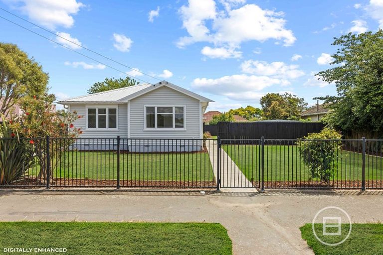 Photo of property in 17 Mcgregors Road, Bromley, Christchurch, 8062