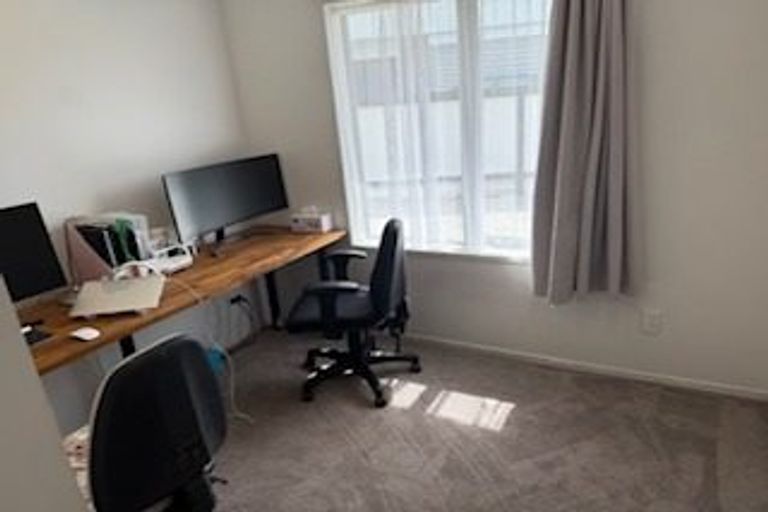 Photo of property in 32b Halswater Drive, Churton Park, Wellington, 6037