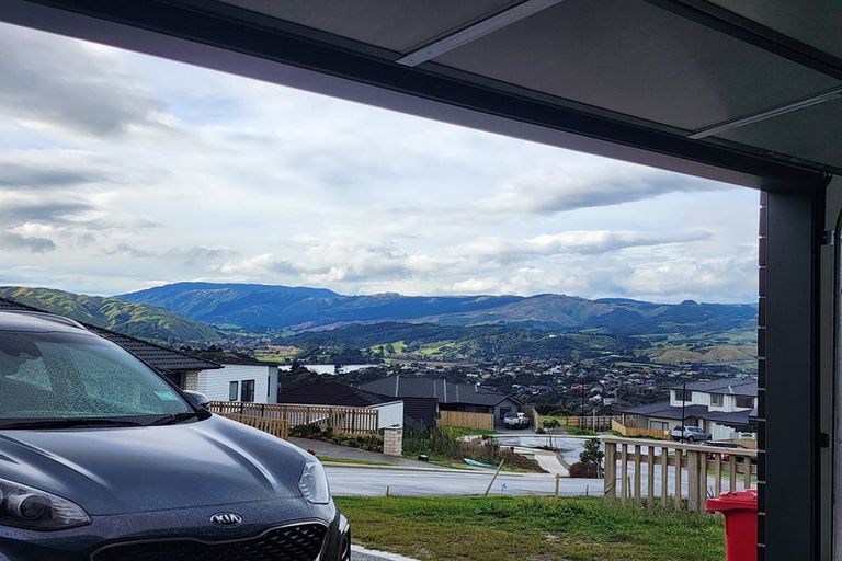 Photo of property in 12 Topsail Way, Whitby, Porirua, 5024