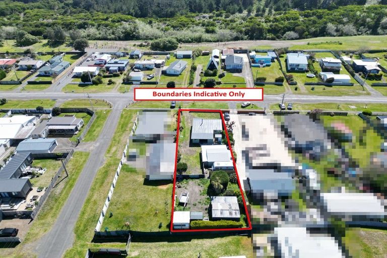 Photo of property in 55 Koputara Road, Himatangi Beach, Foxton, 4891