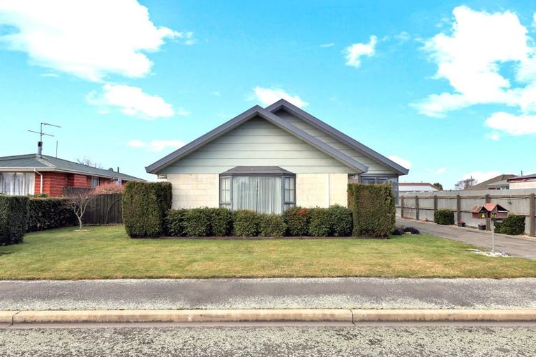 Photo of property in 6 Shearer Street, Tinwald, Ashburton, 7700