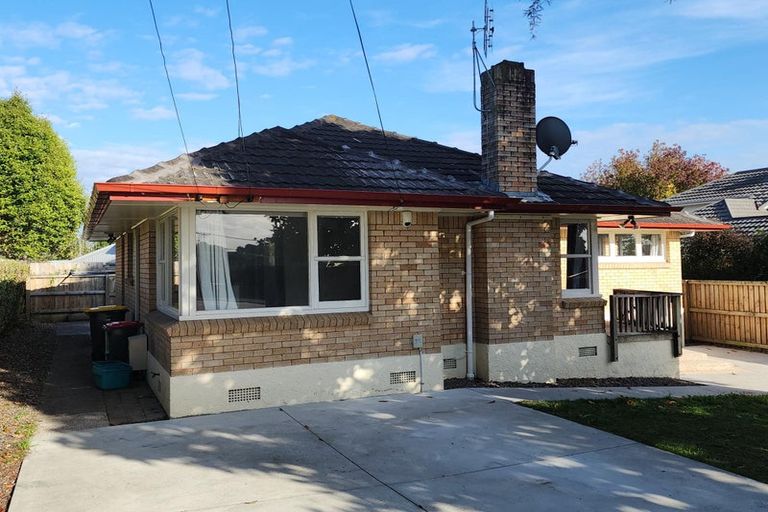 Photo of property in 11 Knighton Road, Hillcrest, Hamilton, 3216