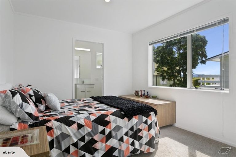 Photo of property in 2 Mahuta Road, Waitahanui, Taupo, 3378