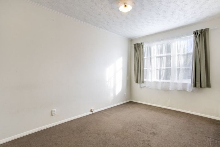 Photo of property in 2/25 Mangakura Road, Helensville, 0800