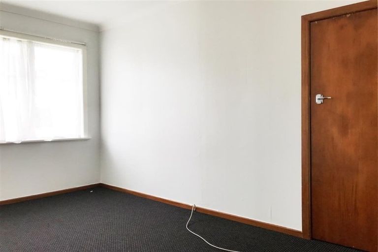 Photo of property in 183 Rathgar Road, Henderson, Auckland, 0610