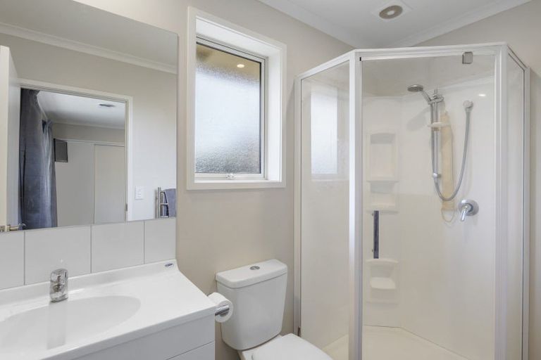 Photo of property in 30 Shillingford Boulevard, Rolleston, 7615