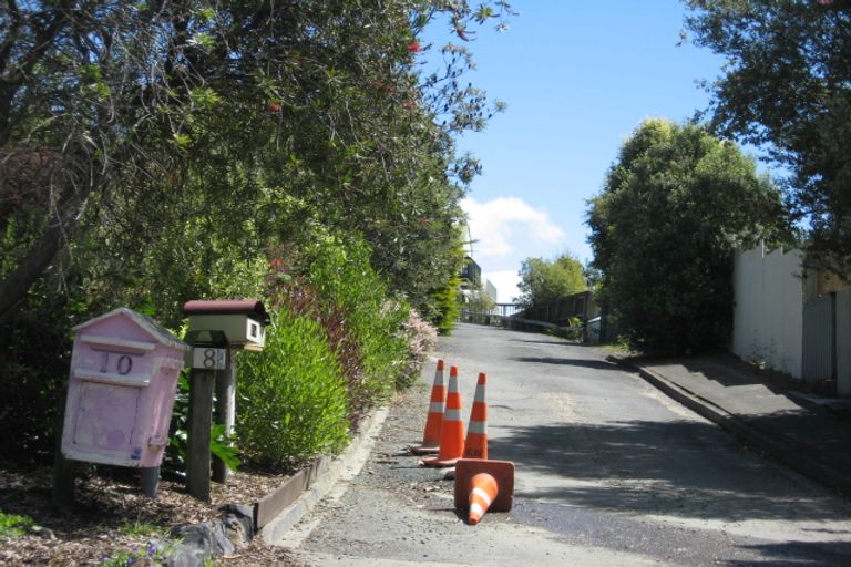 Photo of property in 10 Ngapua Place, Atawhai, Nelson, 7010