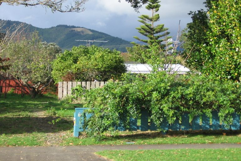 Photo of property in 6 Nimmo Avenue, Waikanae, 5036