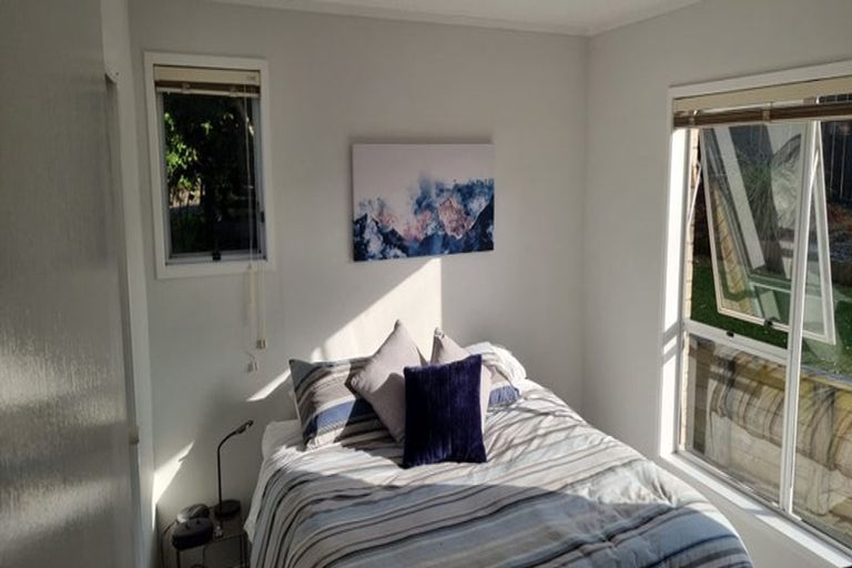 Photo of property in 2/137 Rangatira Road, Beach Haven, Auckland, 0626